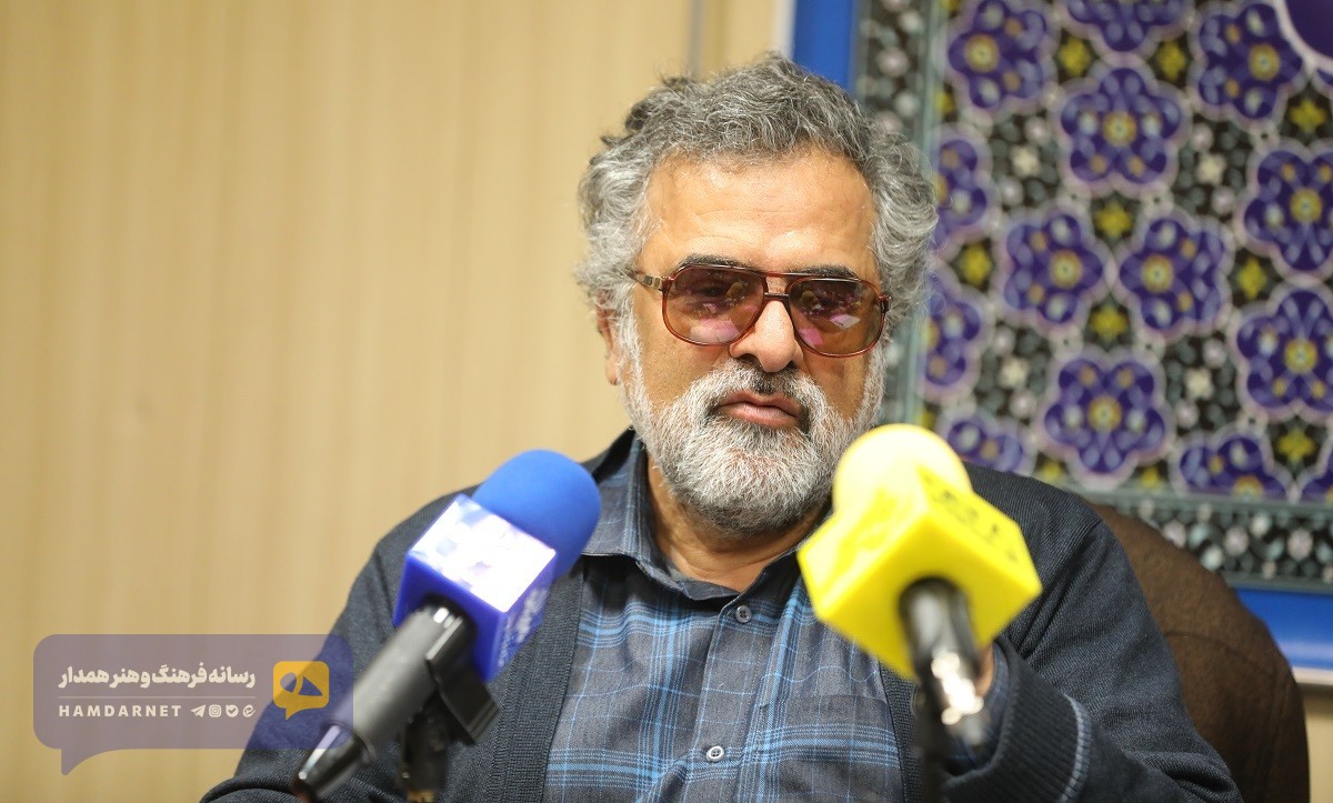 شمقدری: مدیریت ولنگار، عرصه اقتصاد  و فرهنگ را به حال خود رها کرده است!
