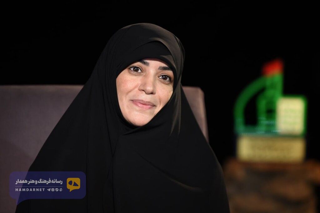 الهام چرخنده در مشهد: رهبر شهید، یک ایرانی به تمام معنا بود